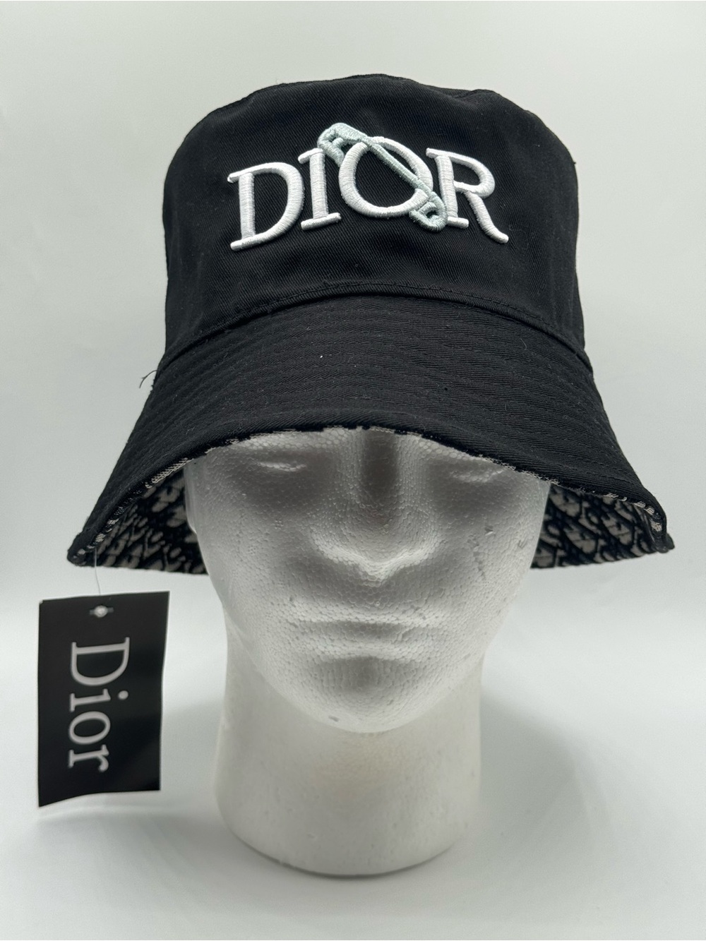CD Reversible Bucket Hat - Picture 3 of 6